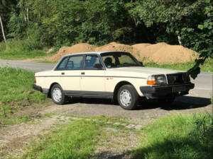 Imagen 1/8 de Volvo 240 (1988)