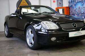 Image 3/33 de Mercedes-Benz SLK 320 (2000)