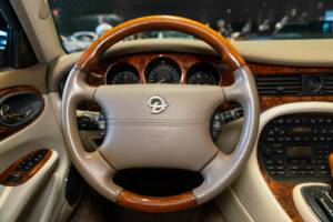 Bild 29/50 von Daimler Super V8 (1997)