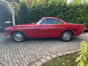 Image 8/12 of Volvo 1800 S (1968)