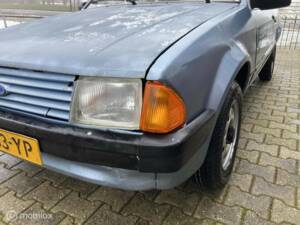 Bild 32/42 von Ford Escort 1.6 (1983)