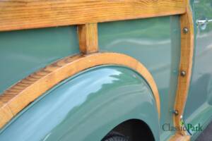 Image 47/50 of Morris Minor 1000 Traveller (1964)