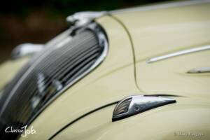 Image 35/47 of Peugeot 402 Eclipse (1935)