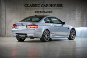 Image 11/100 of BMW M3 (2006)