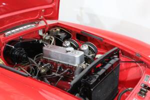 Image 48/49 of MG MGB (1966)
