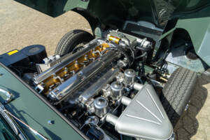 Bild 28/33 von Jaguar E-Type 4.2 (1967)