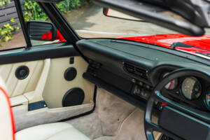 Afbeelding 38/53 van Porsche 911 Turbo 3.3 (1989)