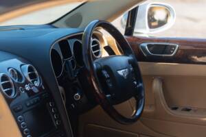 Image 18/50 of Bentley Continental Flying Spur (2007)