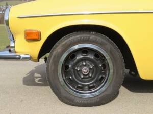 Image 18/18 of Volvo 1800 ES (1972)