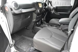 Imagen 40/50 de Jeep Wrangler 3.6 V6 (2015)