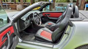 Afbeelding 21/63 van Mercedes-Benz SLK 32 AMG (2001)