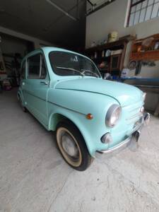 Image 5/8 de FIAT 600 D (1961)