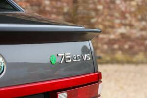 Immagine 45/50 di Alfa Romeo 75 3.0 V6 QV (1988)
