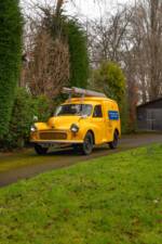Image 25/50 of Morris Minor Van (1971)