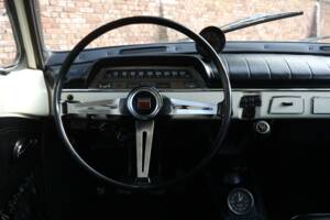 Image 44/50 of Volvo P 123 GT (1969)