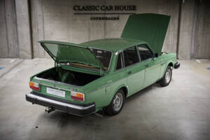 Immagine 98/98 di Volvo 244 DL (1975)