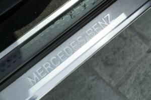 Image 35/50 of Mercedes-Benz 300 SL (1990)