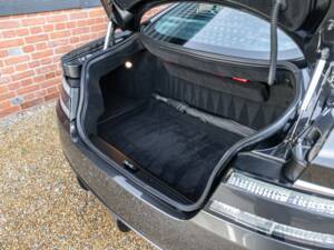 Afbeelding 9/69 van Aston Martin DBS (2012)