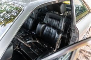 Image 27/32 of Ferrari 400 GT (1977)