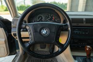 Image 30/43 of BMW 725tds (1997)