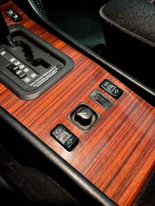 Afbeelding 42/74 van Mercedes-Benz 220 TE (1993)