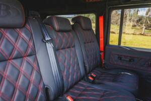 Bild 26/50 von Land Rover Defender Tophat (2007)