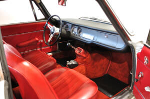 Image 25/30 of Alfa Romeo Giulia 1600 Sprint GT (1964)