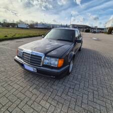 Bild 3/10 von Mercedes-Benz 500 E (1993)