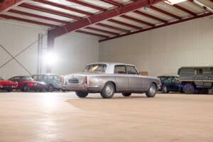 Imagen 10/74 de Rolls-Royce Silver Shadow I (1971)