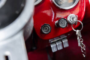 Bild 21/40 von Alfa Romeo 2000 Spider (1961)