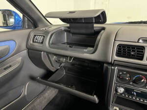 Bild 22/38 von Subaru Impreza WRX STi Type R (1998)