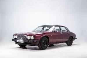 Afbeelding 3/33 van Jaguar XJ 40 3.2 (1991)