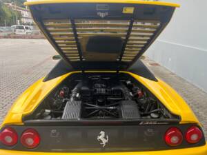 Afbeelding 23/26 van Ferrari F 355 Spider (1995)