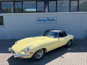 Image 1/15 de Jaguar E-Type (1969)