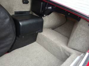 Image 66/99 de Jaguar XJS 5.3 V12 (1990)