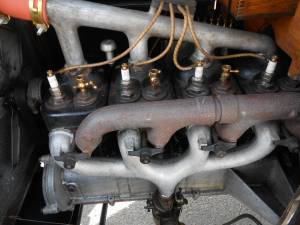 Immagine 28/32 di Overland Fore-Door Touring (1912)