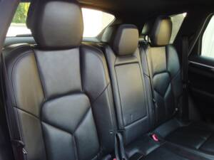 Image 67/96 of Porsche Cayenne S Diesel (2013)