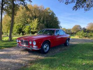 Image 1/52 of Jaguar XJ 6 2.8 (1971)