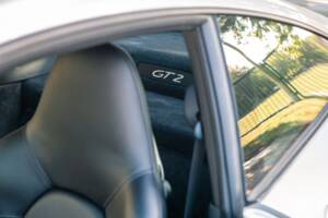 Bild 30/37 von Porsche 911 GT2 (2003)