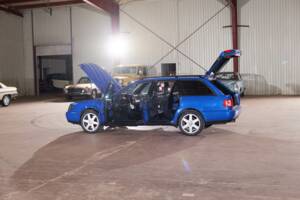 Image 8/113 of Audi S6 Plus Avant (1996)