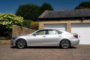 Immagine 5/50 di Lexus LS 600h L (2013)