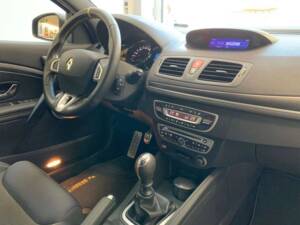 Immagine 36/43 di Renault Mégane RS (2011)