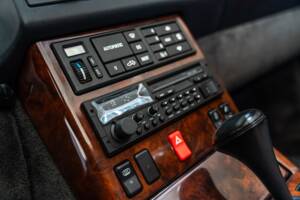 Image 16/37 of Mercedes-Benz SL 320 (1993)