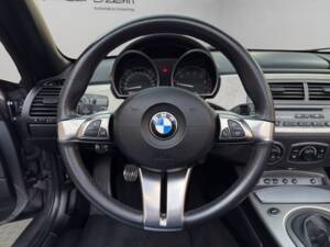 Bild 13/34 von BMW Z4 3.0i (2004)