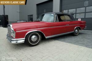 Afbeelding 4/10 van Mercedes-Benz 300 SE (1963)