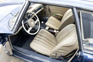 Image 2/44 de Mercedes-Benz 230 SL (1966)