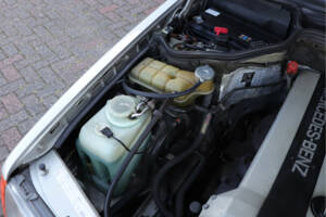 Image 37/39 of Mercedes-Benz 300 CE-24 (1992)