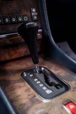 Bild 27/38 von Mercedes-Benz 560 SL (1986)