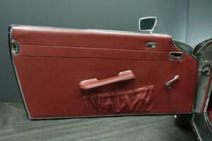 Bild 10/50 von Mercedes-Benz 250 SE (1968)