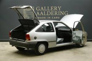 Afbeelding 9/50 van Opel Kadett 2,0i GSi (1988)